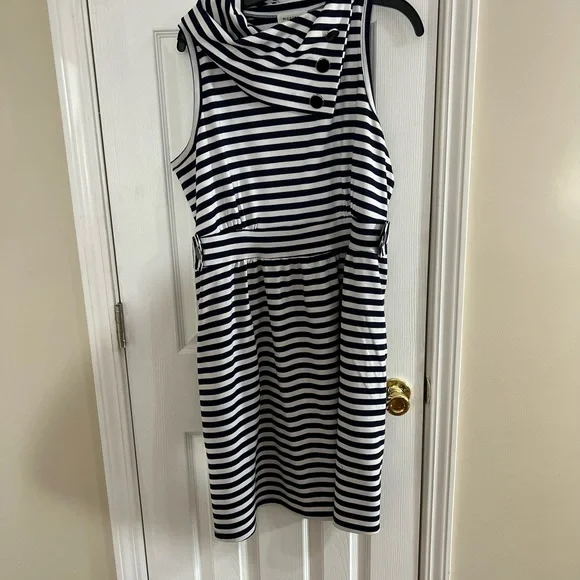 (D29) ModCloth/Monteau Navy & White Striped Coach Tour Dress - Picture 2 of 7